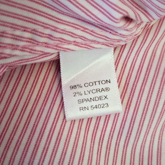 🅱️🅾️G🅾️ Banana Republic Non-iron fitted shirt in red stripes - Picture 10 of 10